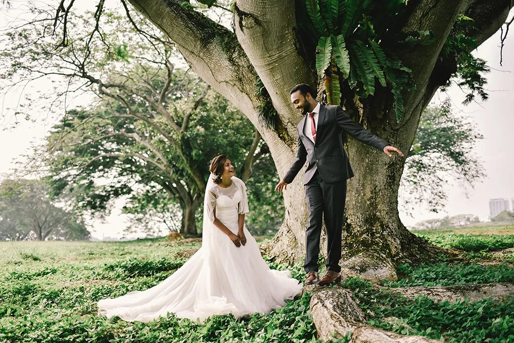 Twins photography. www.theweddingnotebook.com