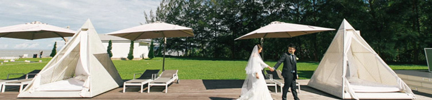 A Beautiful Garden Wedding At Cove55