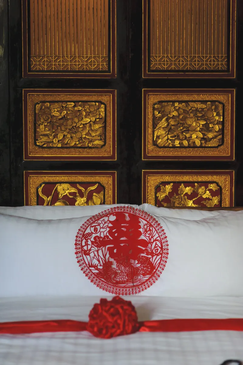 Photo by Alextan Artworks. theweddingnotebook.com