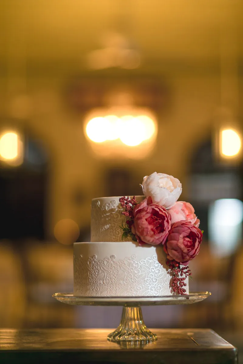 Photo by Alextan Artworks. theweddingnotebook.com