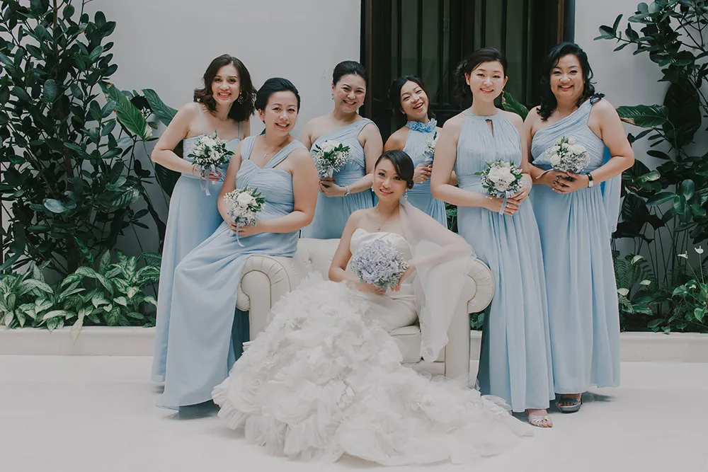 Photo by Louis Loo Photography. theweddingnotebook.com