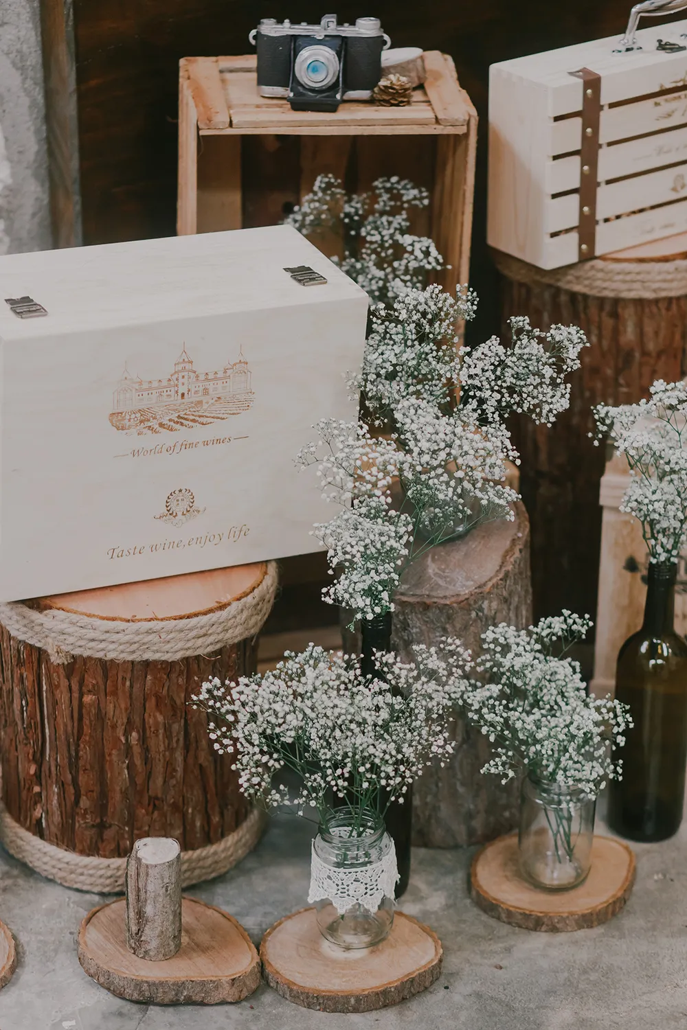 Photo by Louis Loo Photography. theweddingnotebook.com