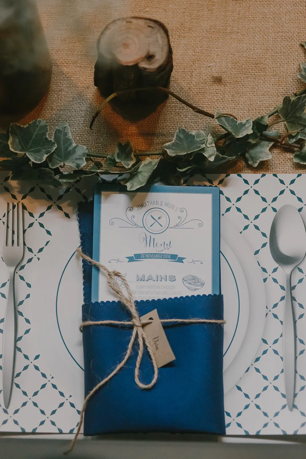 Photo by Louis Loo Photography. theweddingnotebook.com