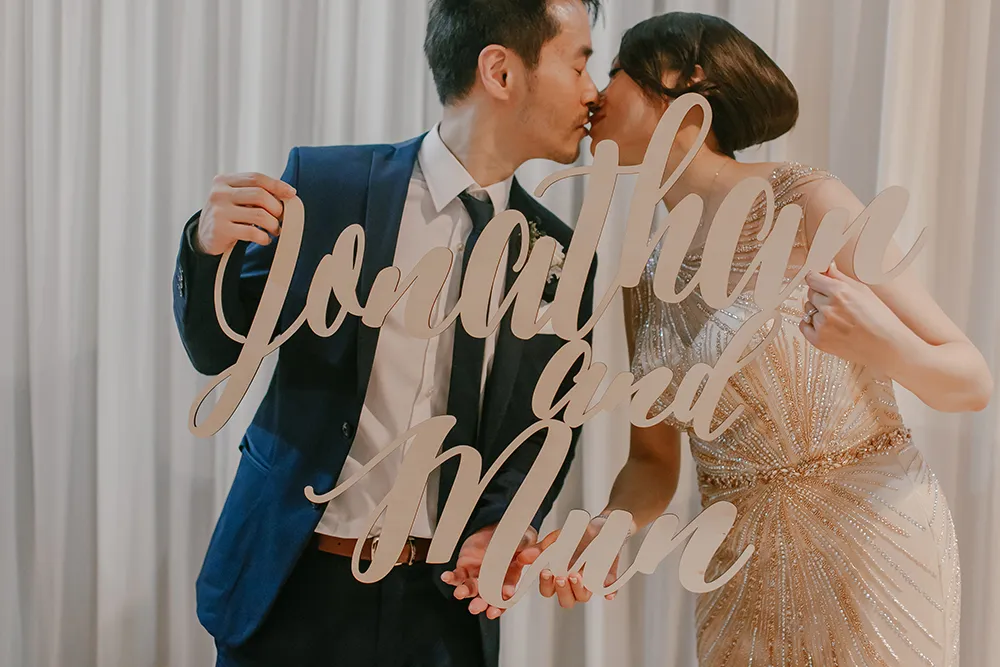 Photo by Louis Loo Photography. theweddingnotebook.com