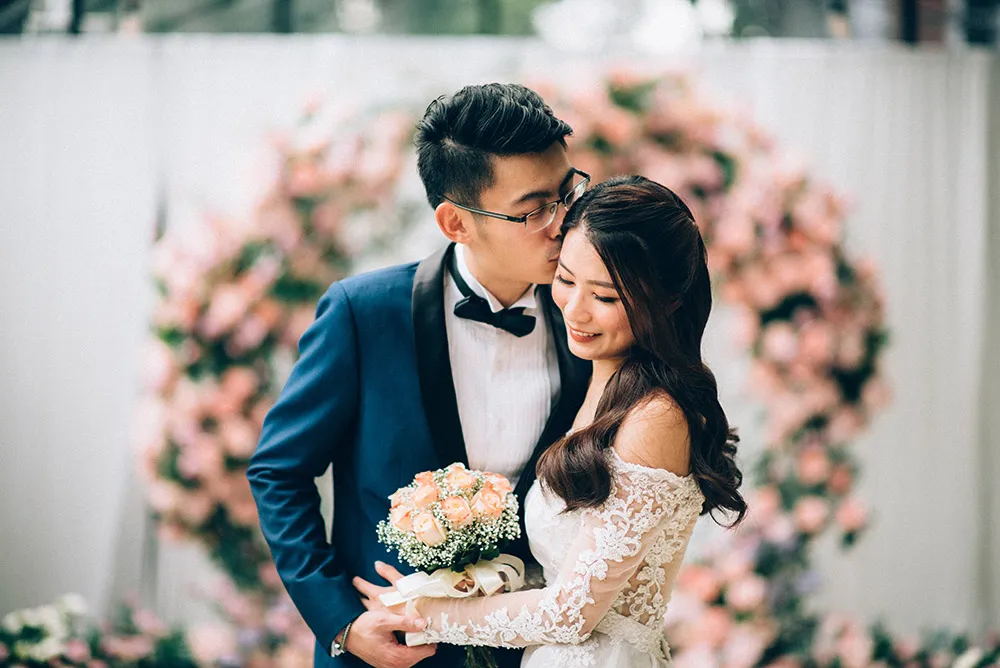 Photo by Trees On The Moon. theweddingnotebook.com