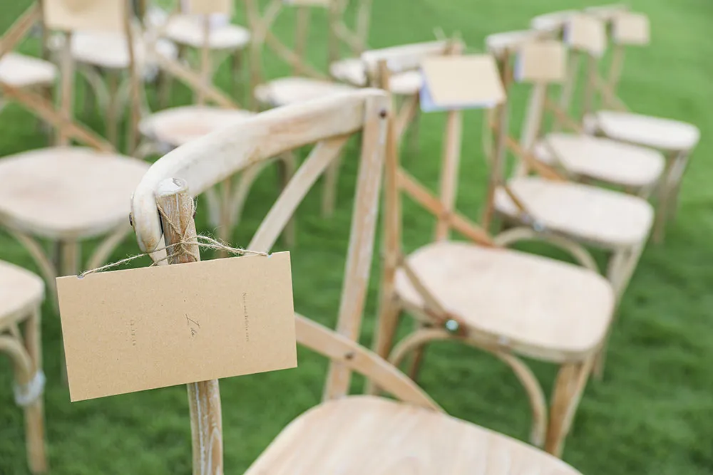 Photo by Axioo. ttp://theweddingnotebook.com