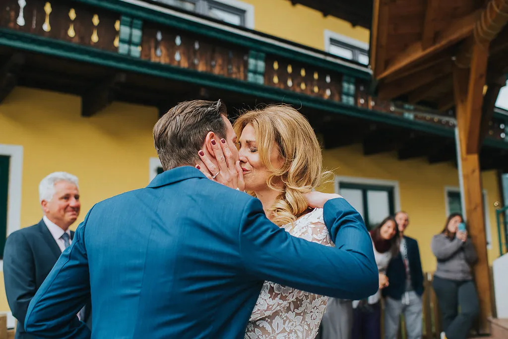 Photo by Andrew Leiner. theweddingnotebook.com