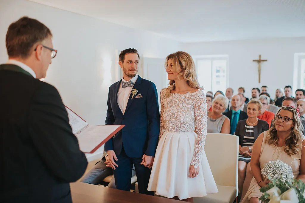 Photo by Andrew Leiner. theweddingnotebook.com