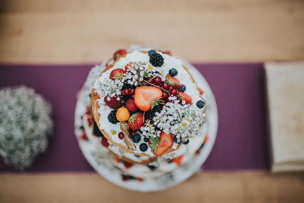 Photo by Andrew Leiner. theweddingnotebook.com