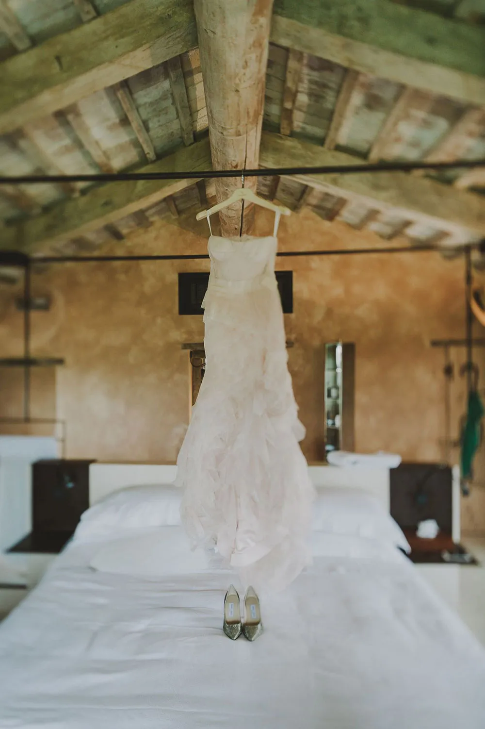 Photo by Gianluca Adovacio. theweddingnotebook.com