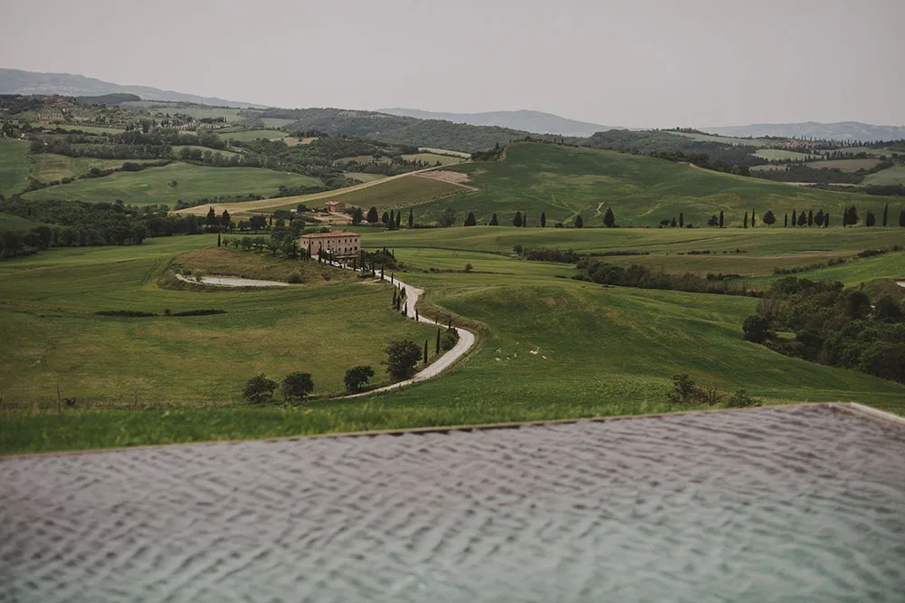 Photo by Gianluca Adovacio. theweddingnotebook.com