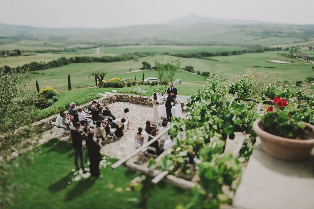 Photo by Gianluca Adovacio. theweddingnotebook.com