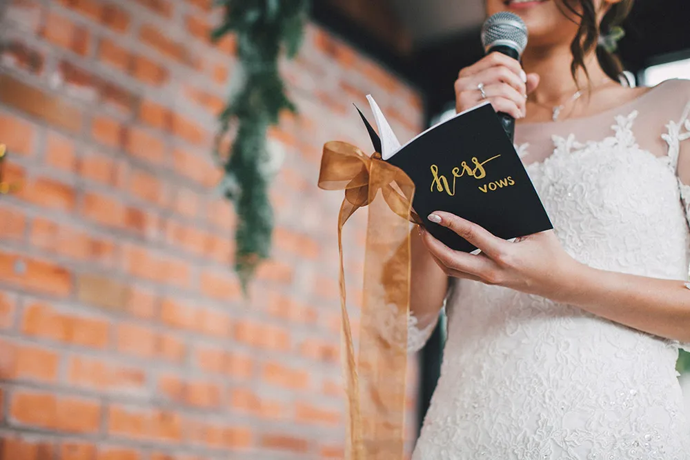 Photo by Memoir Click Studio Photography. theweddingnotebook.com