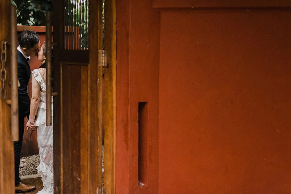 Photo by Fixer Photography. theweddingnotebook.com