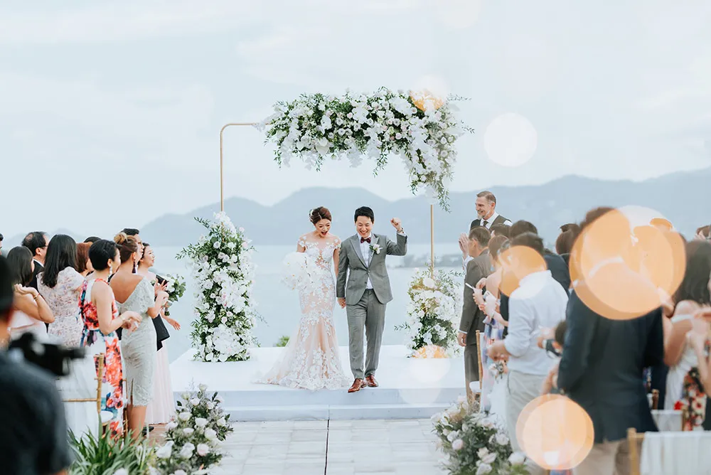 Photo by MunKeat Photography. theweddingnotebook.com