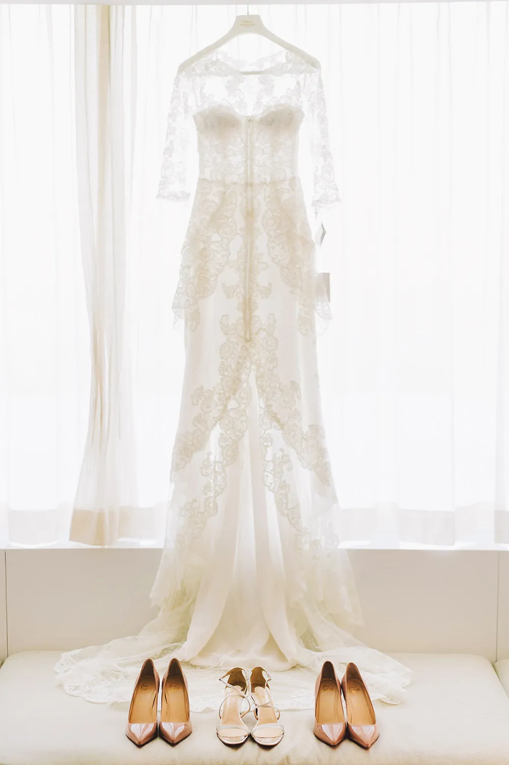 Munkeat Photography. theweddingnotebook.com