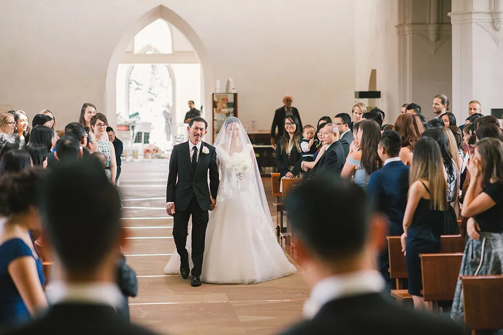 Munkeat Photography. theweddingnotebook.com