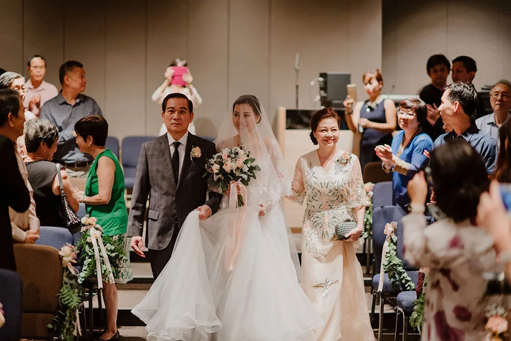 Photo by Bloc Memoire Photography. theweddingnotebook.com