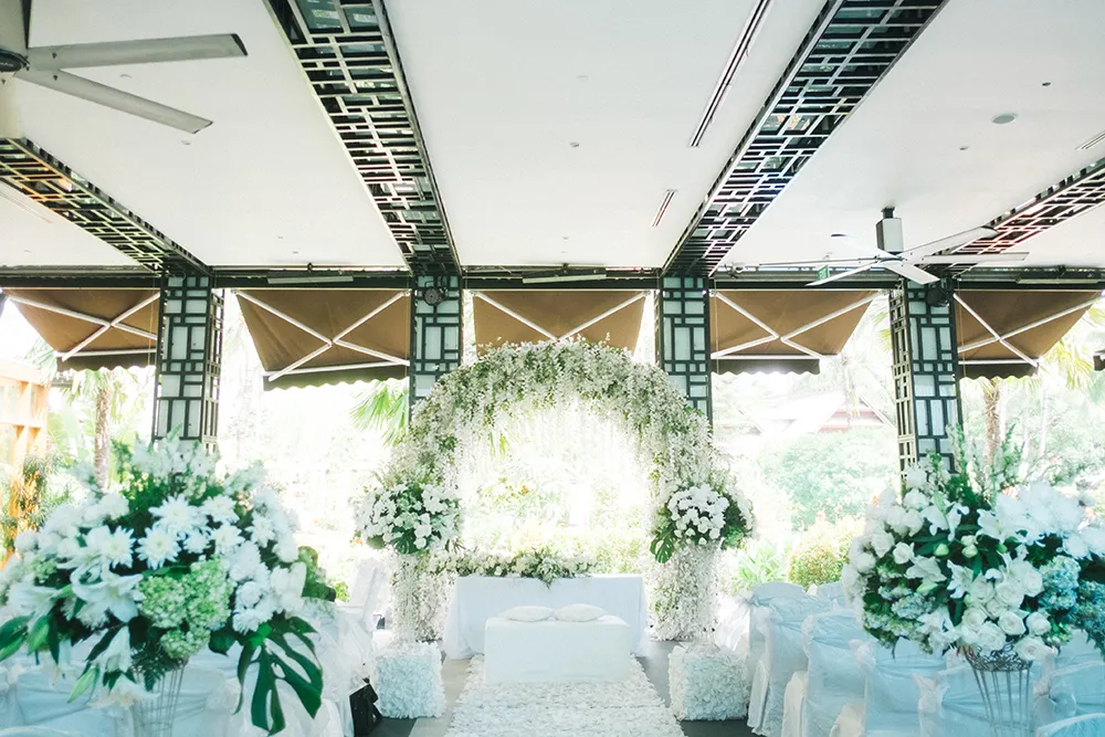 Photo by Feztography. theweddingnotebook.com