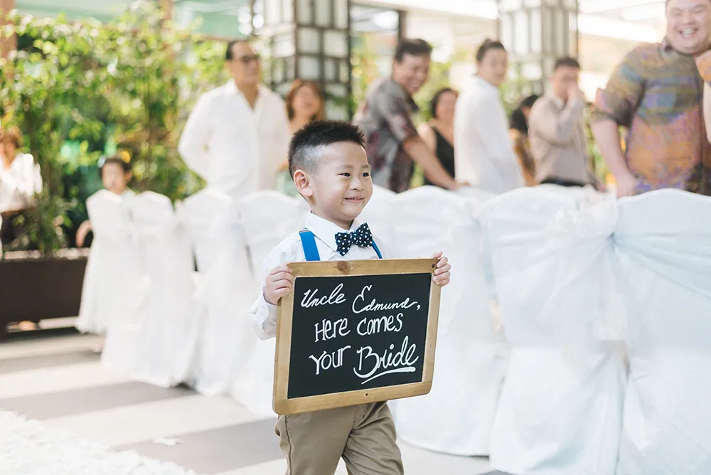 Photo by Feztography. theweddingnotebook.com