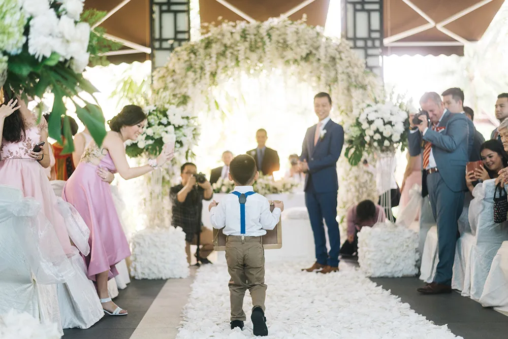 Photo by Feztography. theweddingnotebook.com