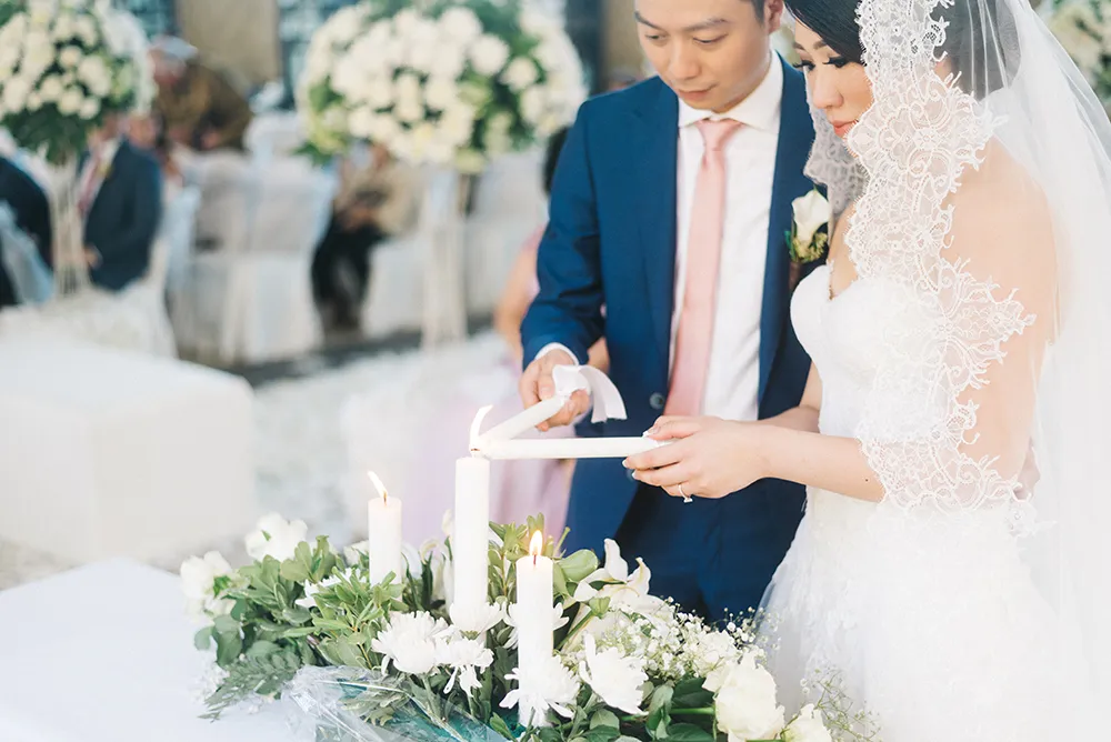 Photo by Feztography. theweddingnotebook.com