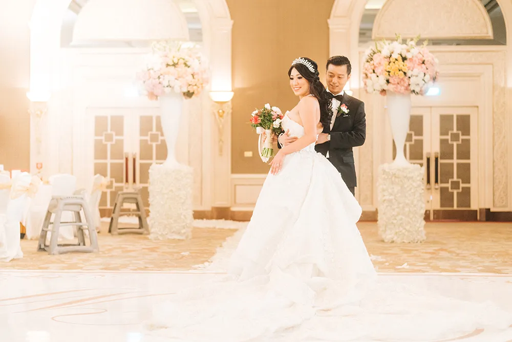 Photo by Feztography. theweddingnotebook.com