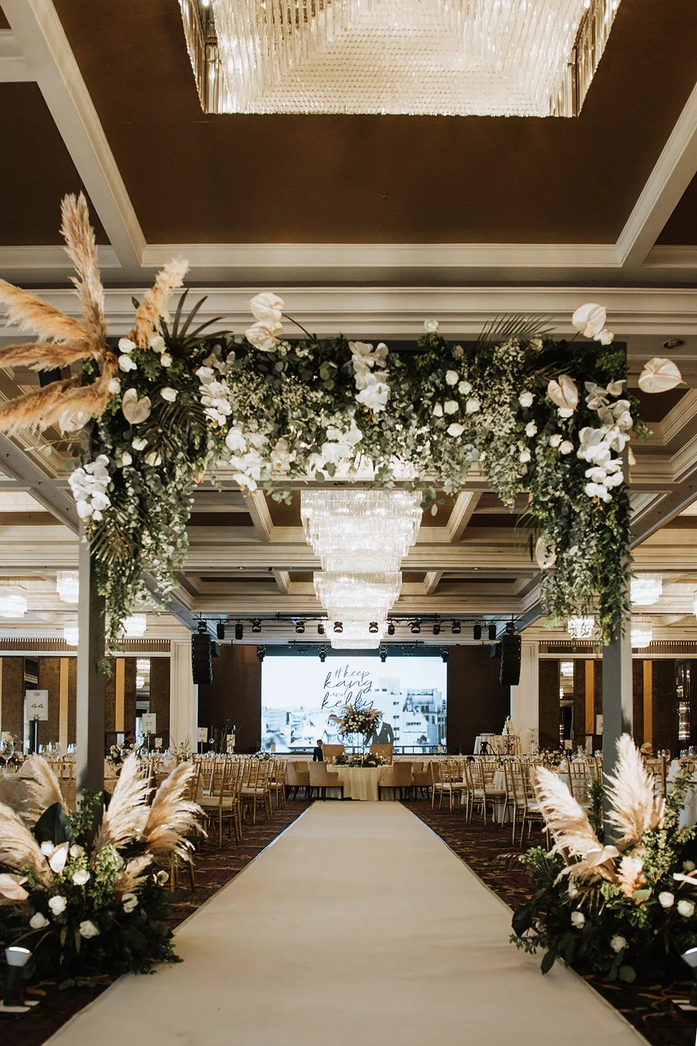 Photo by Jasmine. A Photography. theweddingnotebook.com