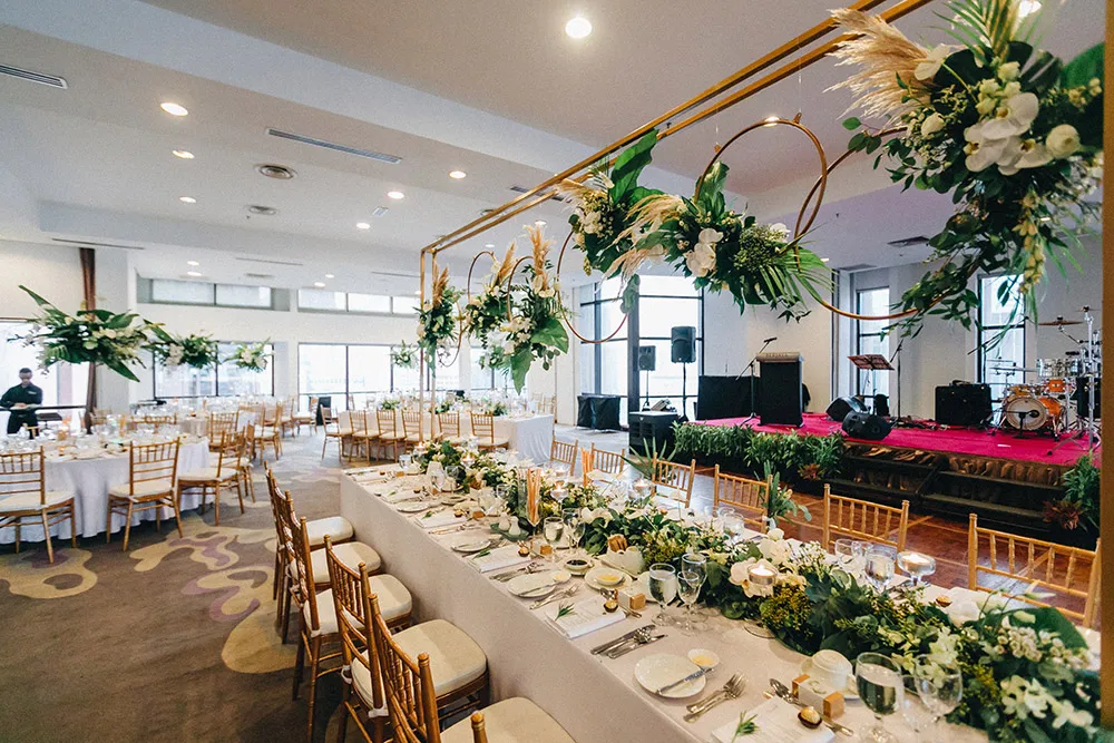 Photo by Arch & Vow Studio. theweddingnotebook.com