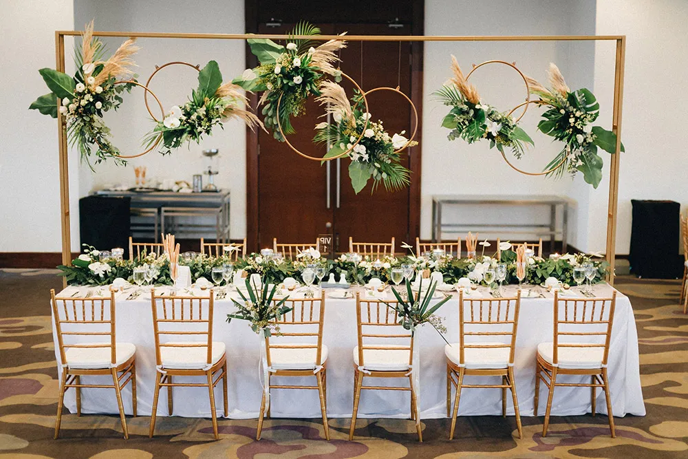 Photo by Arch & Vow Studio. theweddingnotebook.com