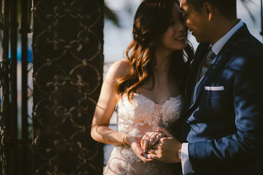 Photo by Dennis Yap Photography. theweddingnotebook.com