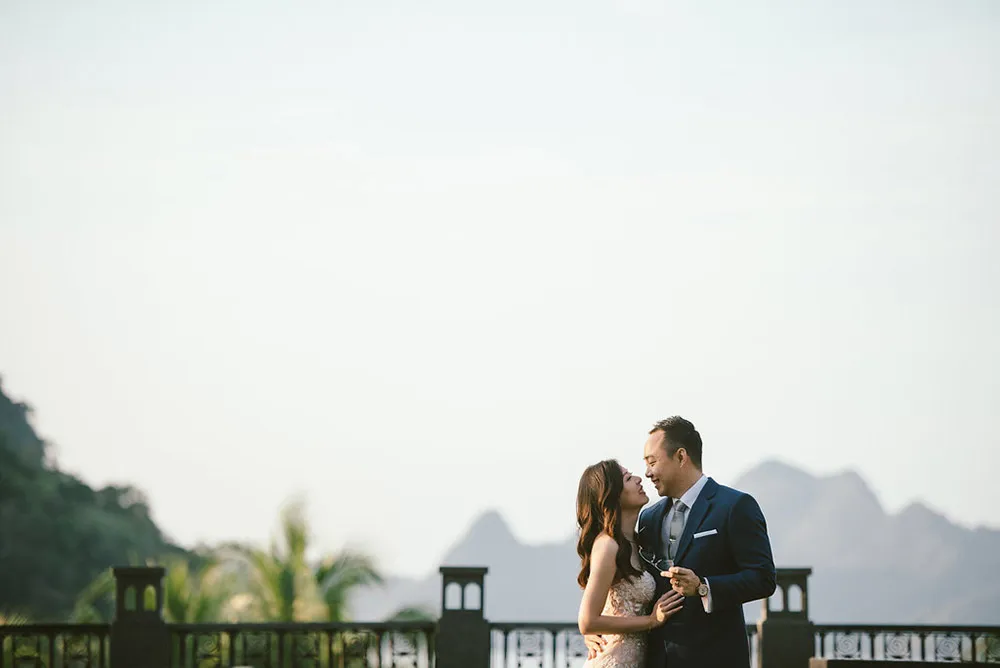 Photo by Dennis Yap Photography. theweddingnotebook.com