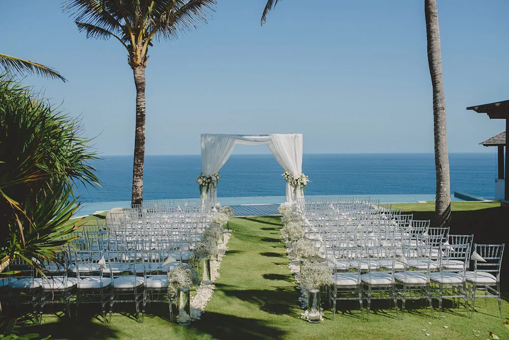 Destination wedding in Semara Luxury Villa Resort Bali garden wedding. Photo by Terralogical. theweddingnotebook.com