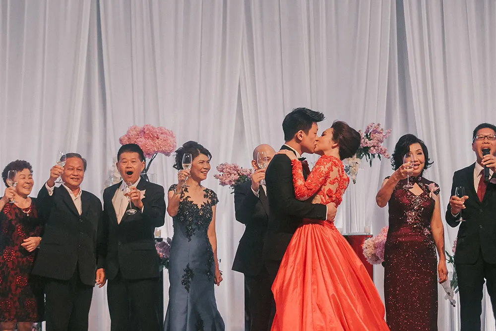 Photo by Deviews. theweddingnotebook.com