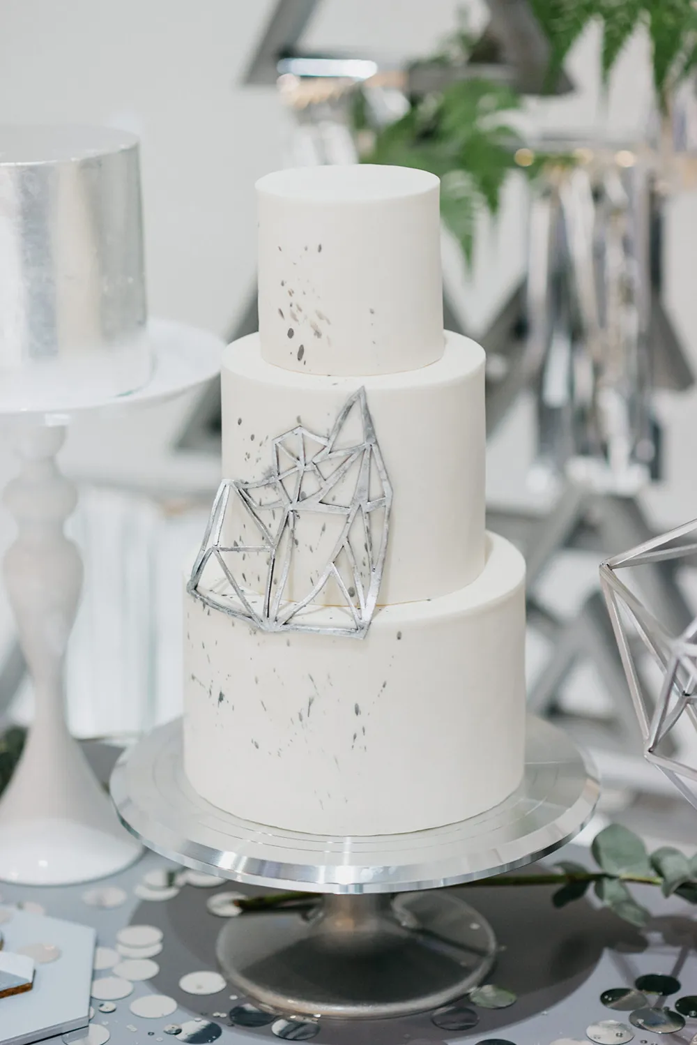 Photo by Peter Herman Photography. theweddingnotebook.com