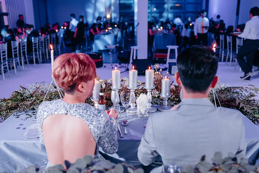 Photo by Peter Herman Photography. theweddingnotebook.com