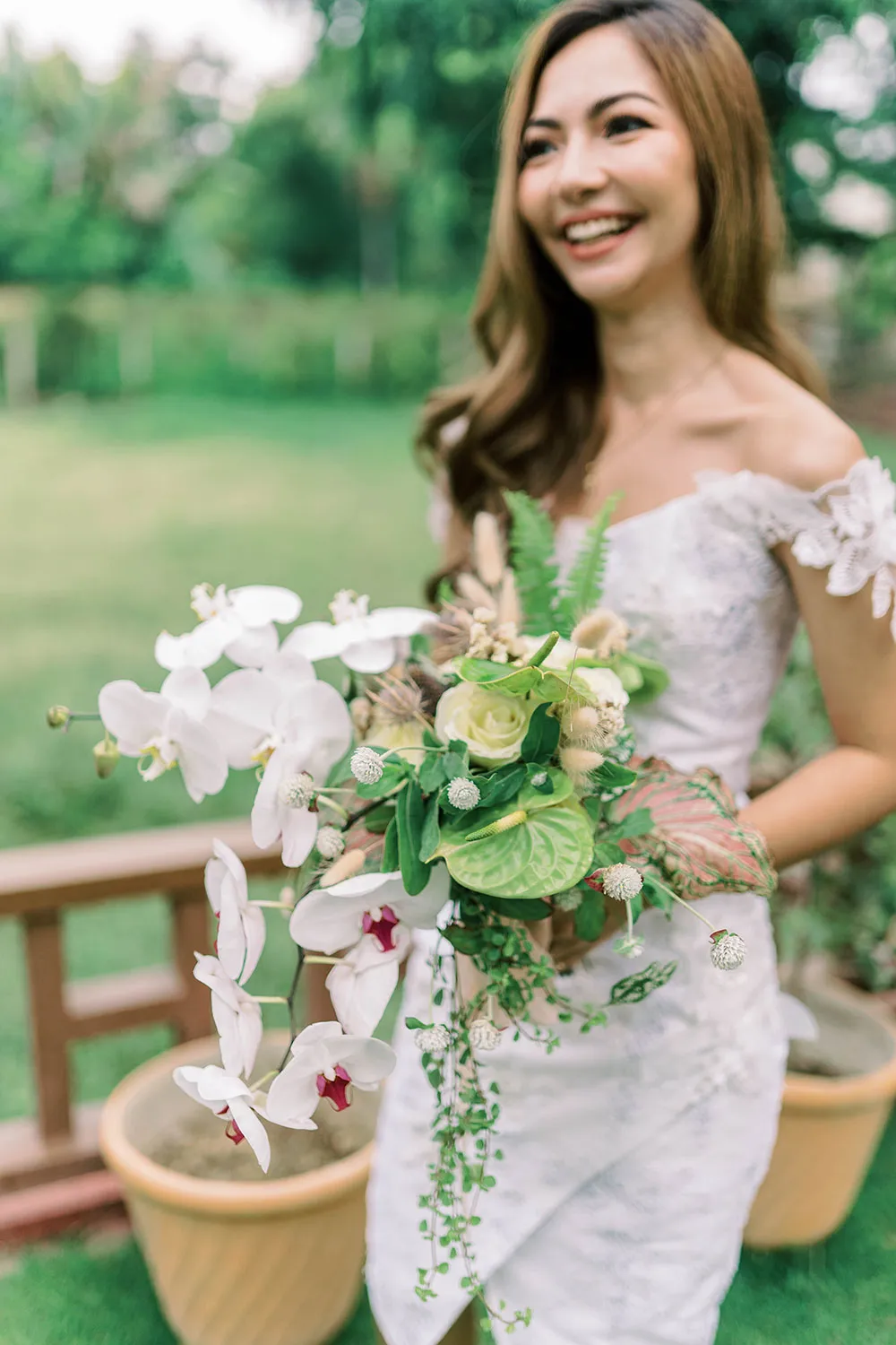 Helium Hearts by Marlon Capuyan. theweddingnotebook.com