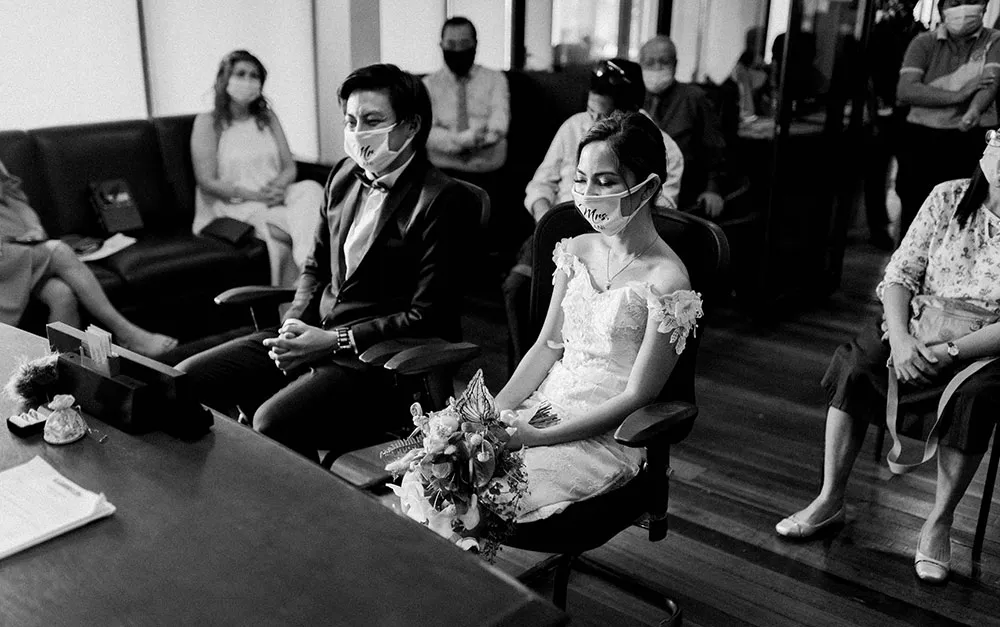 Helium Hearts by Marlon Capuyan. theweddingnotebook.com