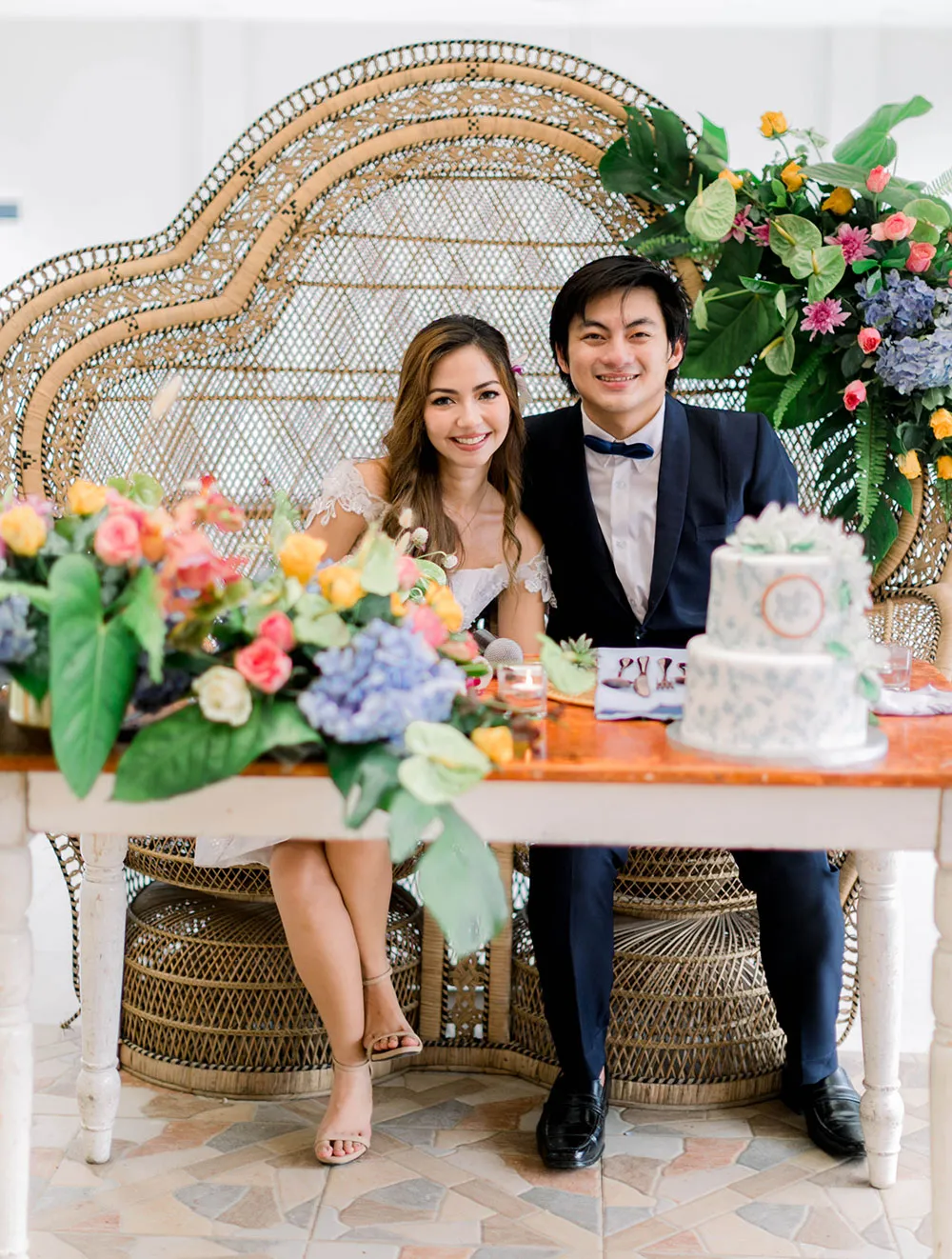 Helium Hearts by Marlon Capuyan. theweddingnotebook.com