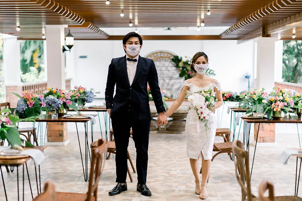 Helium Hearts by Marlon Capuyan. theweddingnotebook.com