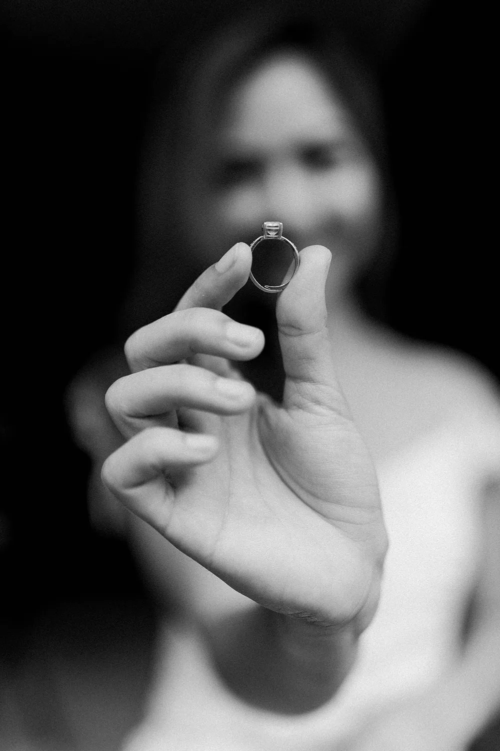 Helium Hearts by Marlon Capuyan. theweddingnotebook.com