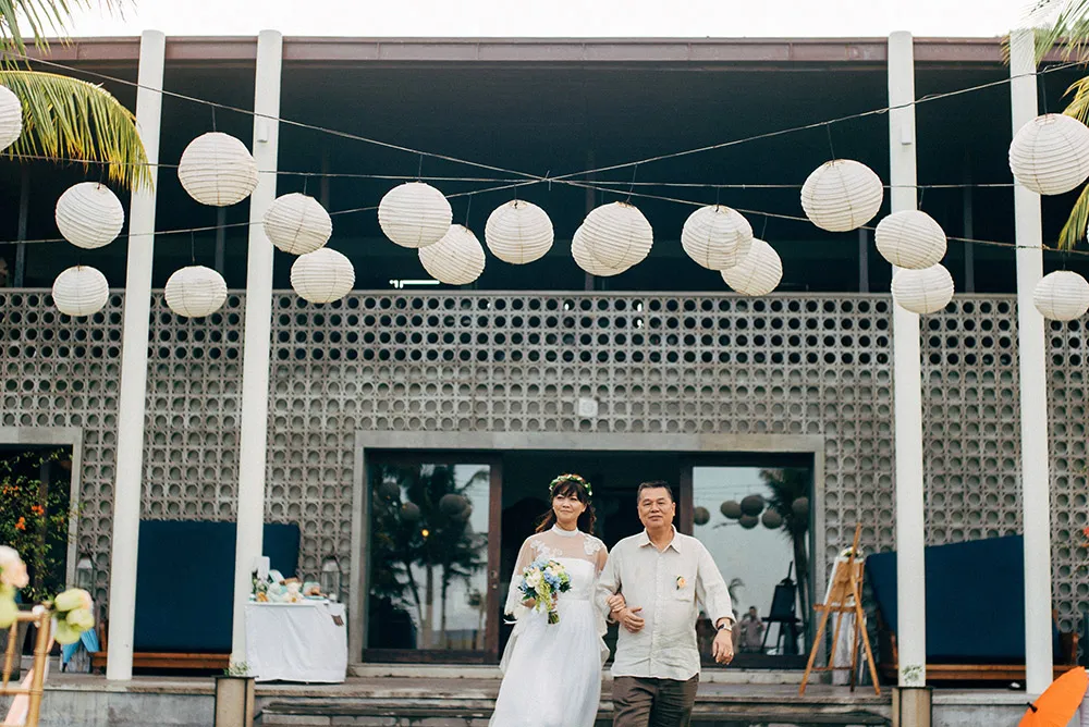 Photo by Bloc Memoire Photography. theweddingnotebook.com