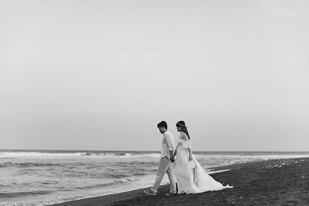 Photo by Bloc Memoire Photography. theweddingnotebook.com