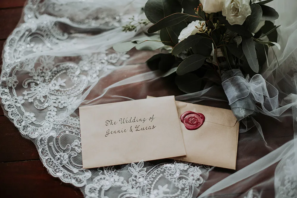 Munkeat Photography. theweddingnotebook.com