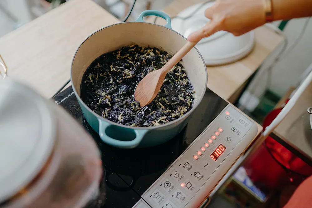 Photo by Bloc Memoire Photography. theweddingnotebook.com