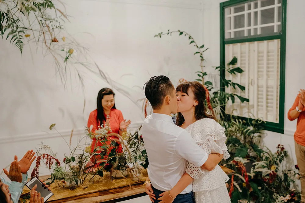 Photo by Bloc Memoire Photography. theweddingnotebook.com