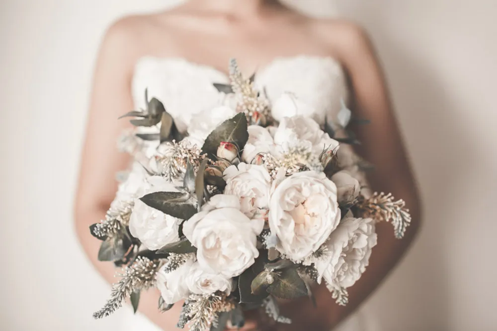 Photo by Angela Rose Photography. theweddingnotebook.com