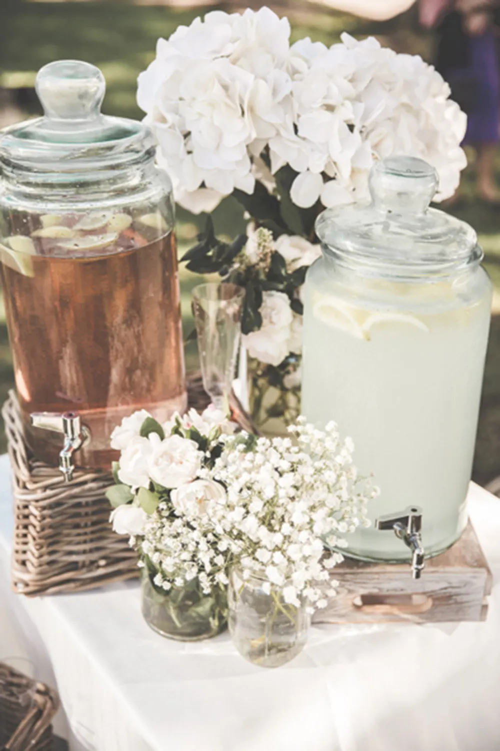 Photo by Angela Rose Photography. theweddingnotebook.com