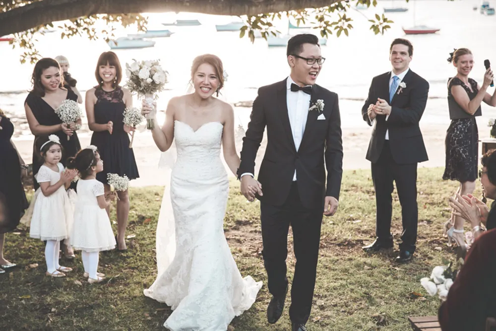 Photo by Angela Rose Photography. theweddingnotebook.com