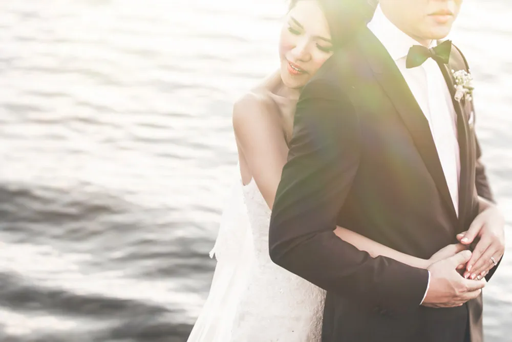 Photo by Angela Rose Photography. theweddingnotebook.com